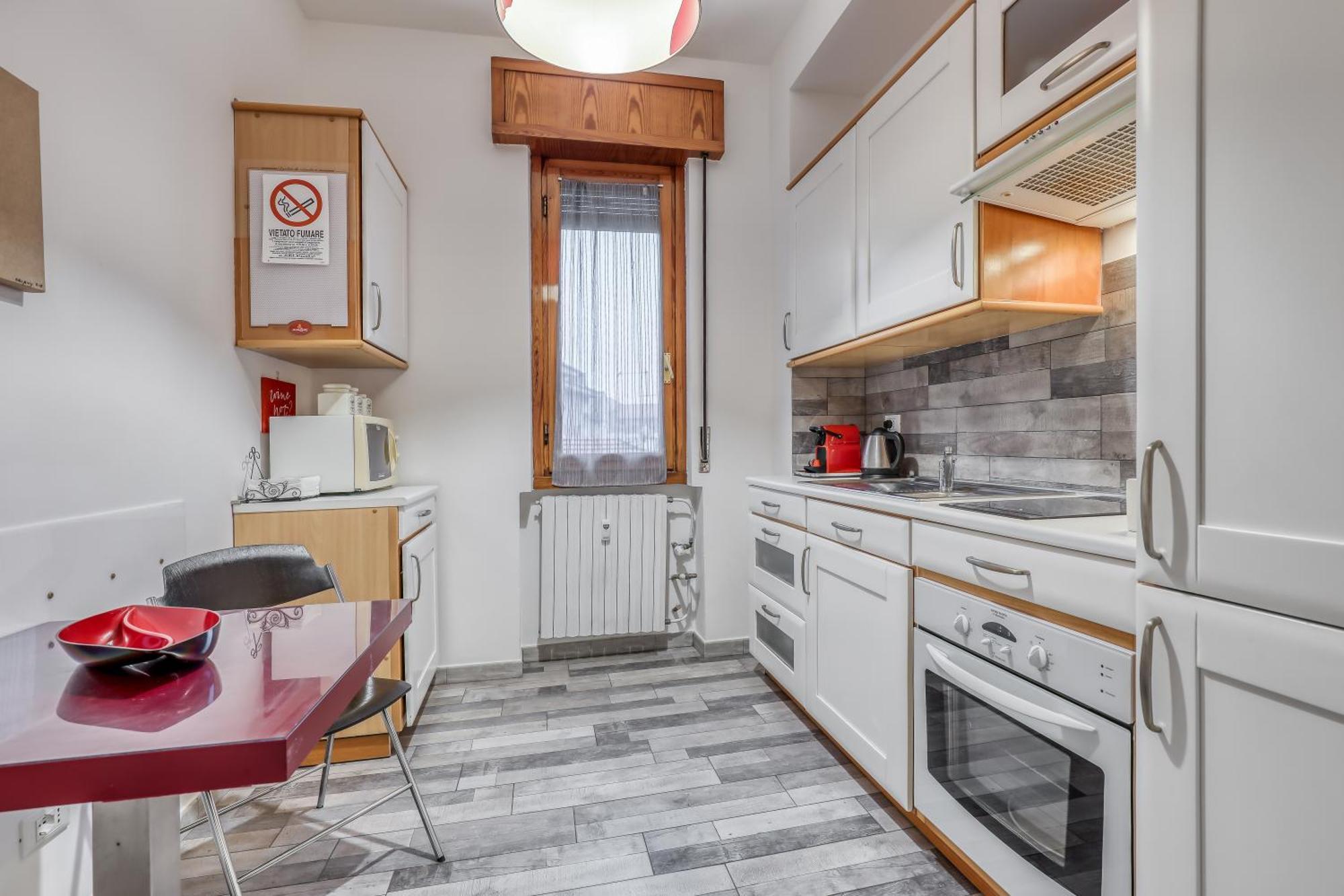 Angolo Alla Stazione - Bilocale Ristrutturato Zona Stazione E Ospedali Pavia Exterior photo